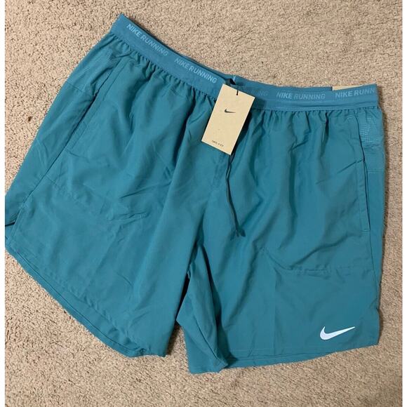 Nike Stride Dri-FIT 7" Brief-Lined Green Running Shorts DM4761-379 Mens Size 2XL - Picture 2 of 7